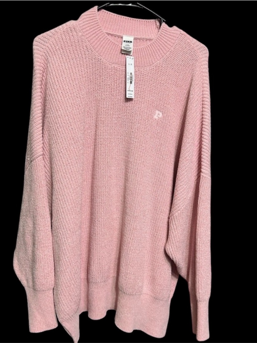 Pink Victoria’s Secret cable knit sweater R$79.95